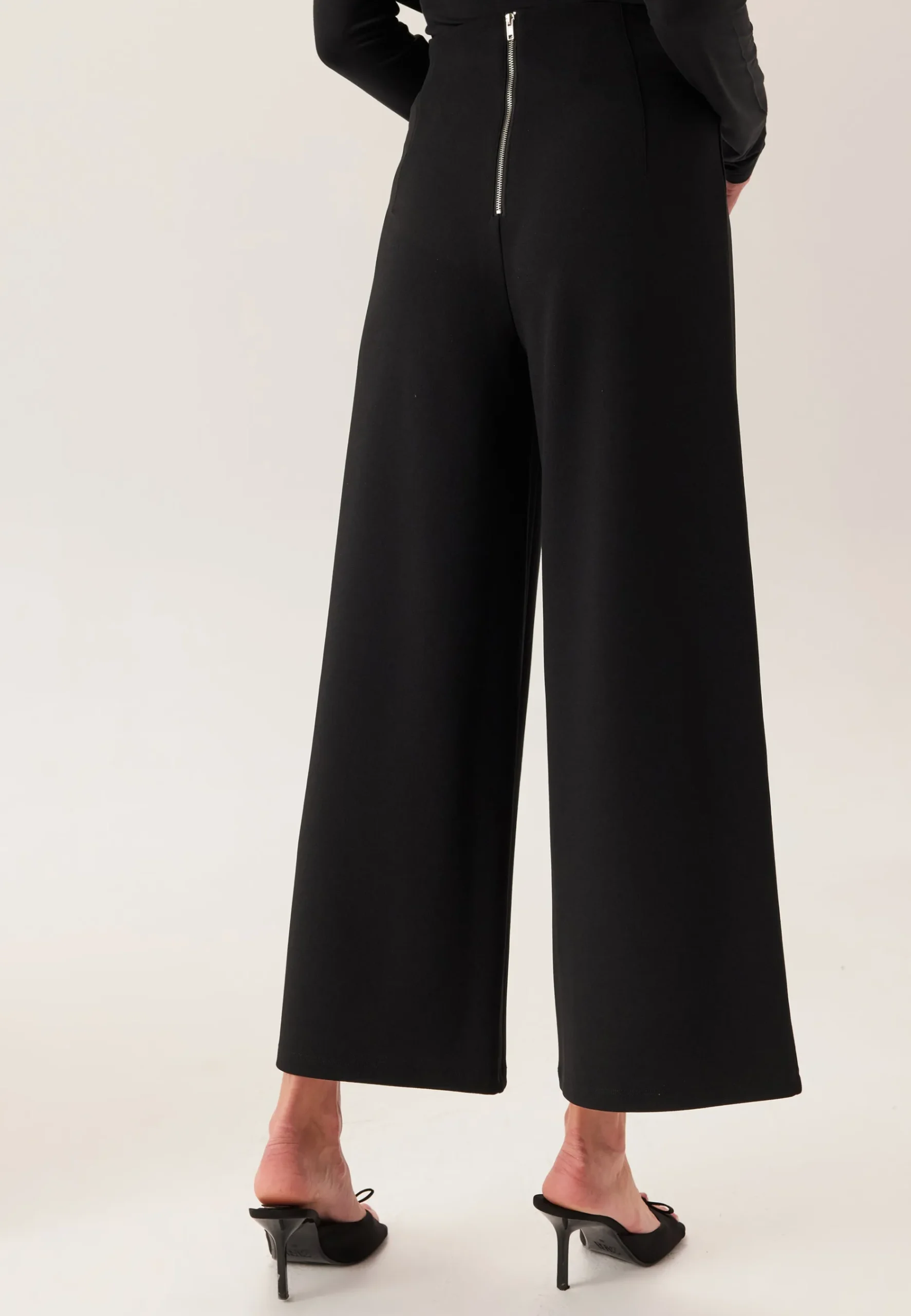 High Wide Cropped Trousers