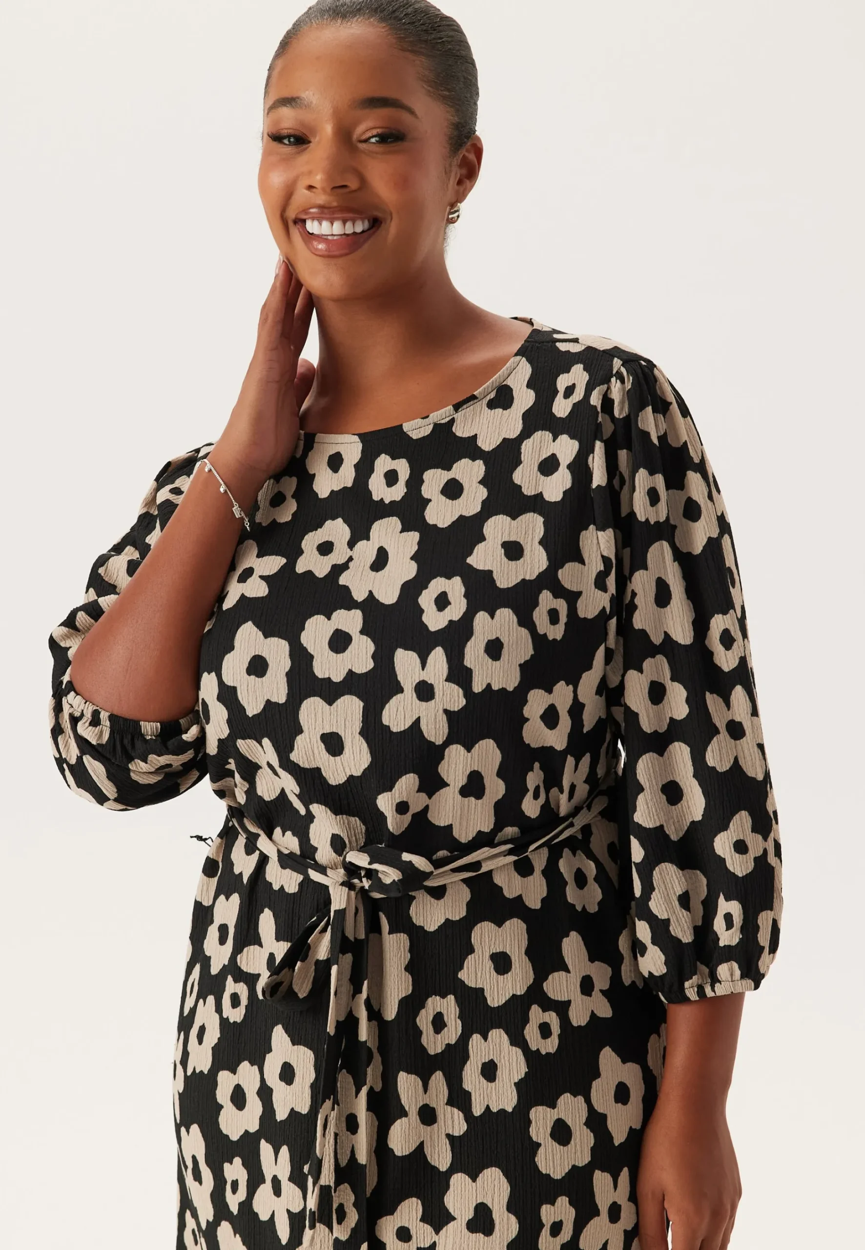 Structure Flounce Midi Dress