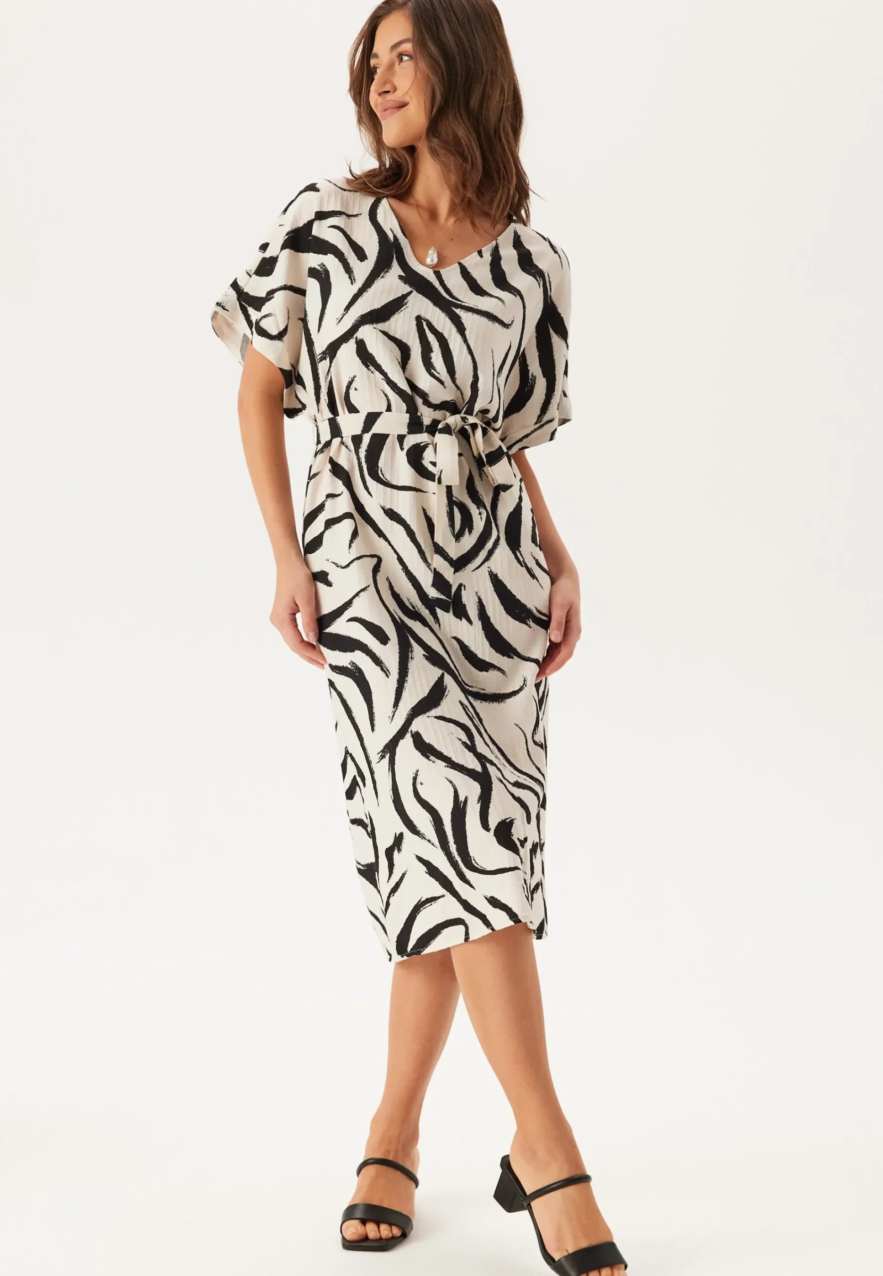 Viclo V-neck 2/4 MIDI DRESS M