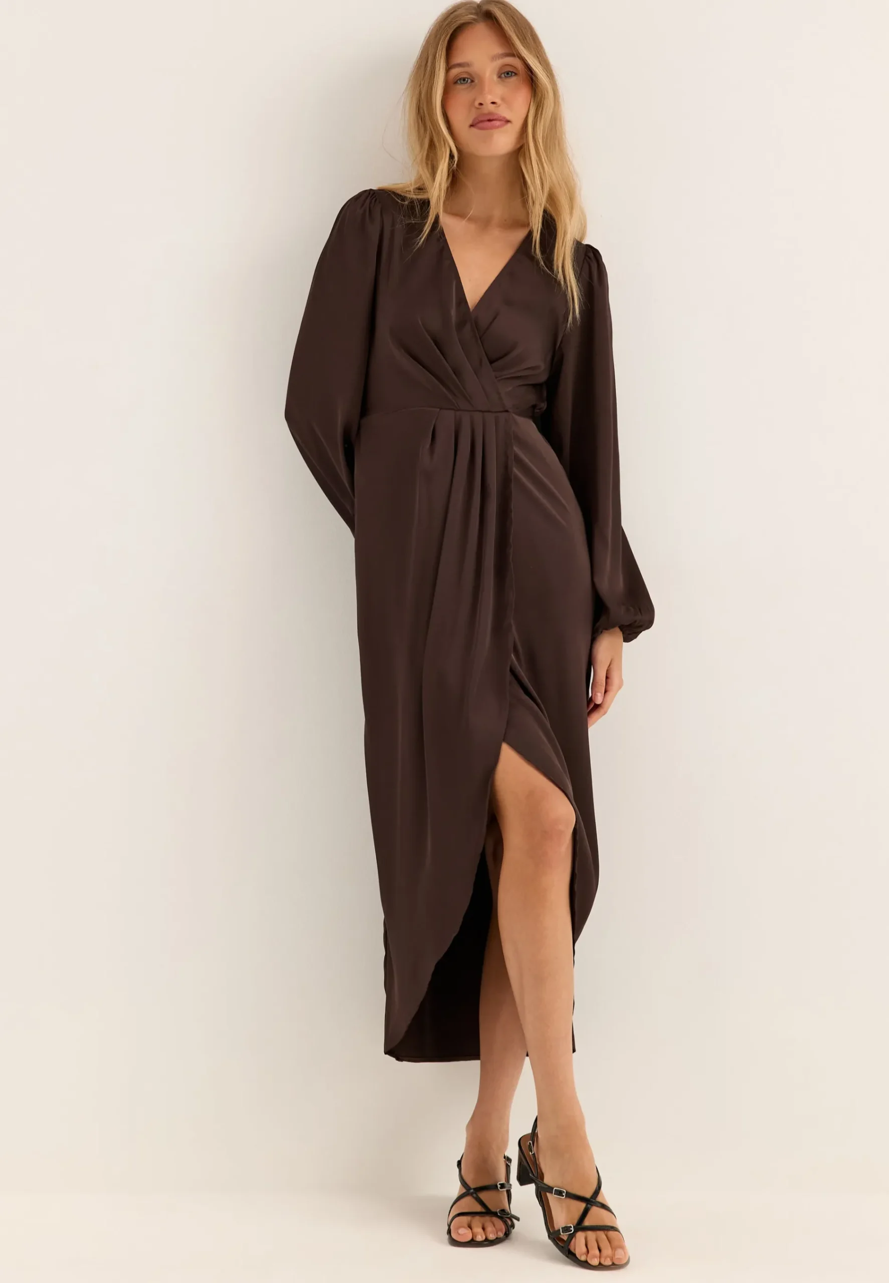 Viravenna L/S V-NECK ANKLE WRAP DRESS